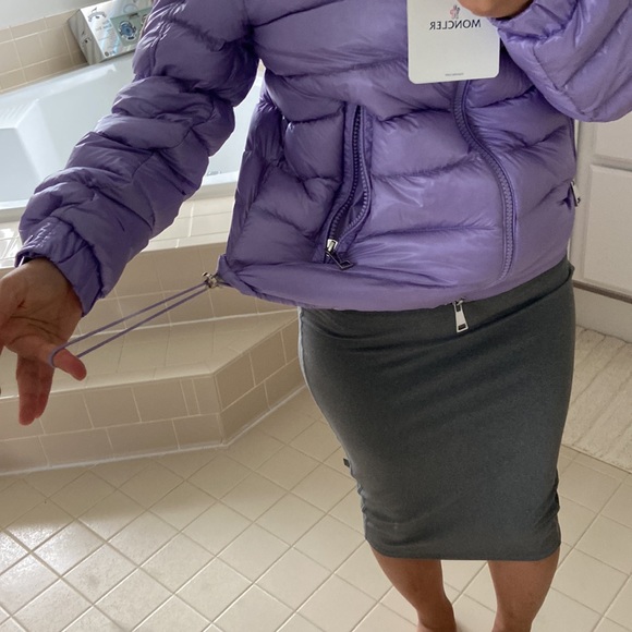 Moncler Lounge Saison jacket. Size 2 - Picture 15 of 16